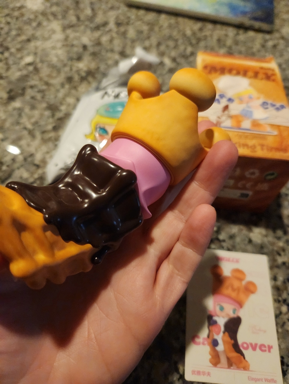 Pop Mart Molly Baking Time Carb Lover Series Blind Box Figure Elegant Waffle - Picture 4 of 11